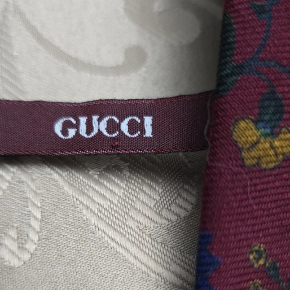 Gucci Men's Dark Red Tie with Floral Pattern - Picture 2 of 5